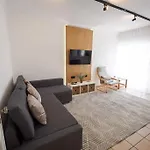 Casa Do Mike - Cozy 1 Bedroom Steps From The