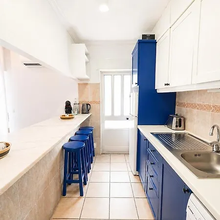 Casa Do Mike - Cozy 1 Bedroom Steps From The Apartment Nazare