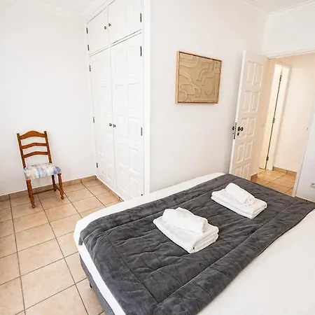 Casa Do Mike - Cozy 1 Bedroom Steps From The Nazare