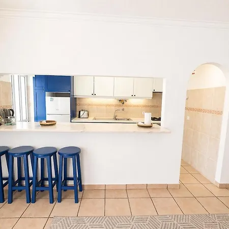 Casa Do Mike - Cozy 1 Bedroom Steps From The Apartment *