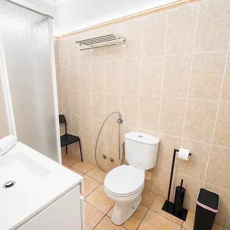 Casa Do Mike - Cozy 1 Bedroom Steps From The Nazare